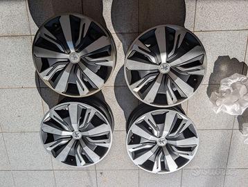 Copricerchi e cerchi originali Peugeot 208