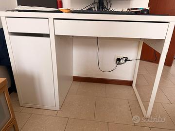 Scrivania Ikea
