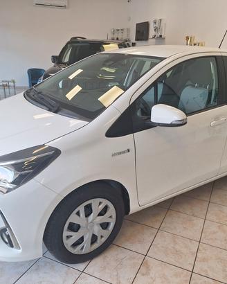 Toyota Yaris 1.5 Hybrid 5 porte Business