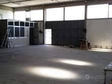 Immobile di 607 m² con 2 locali a Capannori