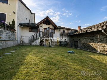 Casa indipendente a Frassinetto 4 locali