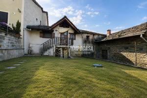 Casa indipendente a Frassinetto 4 locali