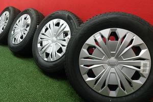 Cerchi Audi Q3 VW Tiguan Gomme Invernali 215 65 17