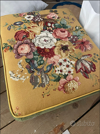 Pouf / ottomana floreale