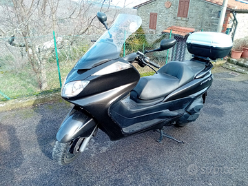 Yamaha majesty 400