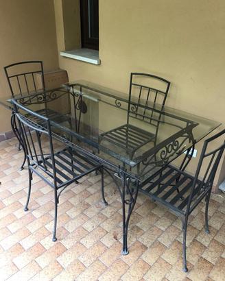 Set tavolo e sedie in ferro battuto