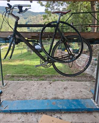 Wilier Triestina Escape – Bici da corsa completa, 