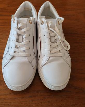 Scarpe Tommy Hilfiger Signature Woman come nuove