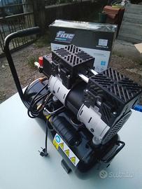 Compressore + 2 trapano/avvitatore