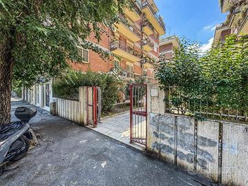 Appartamento di 120 m² con 4 locali e box auto a R
