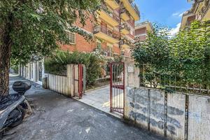 Appartamento di 120 m² con 4 locali e box auto a R