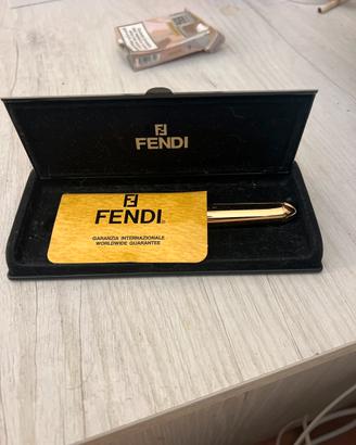 Penna fendi stilografica