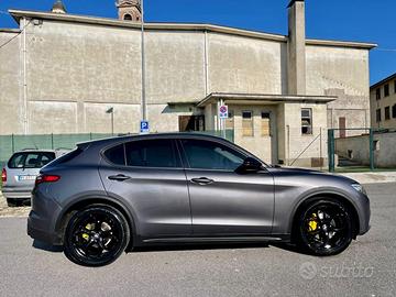 Alfa Romeo Stelvio 2.2 Turbo Diesel da 180 CV