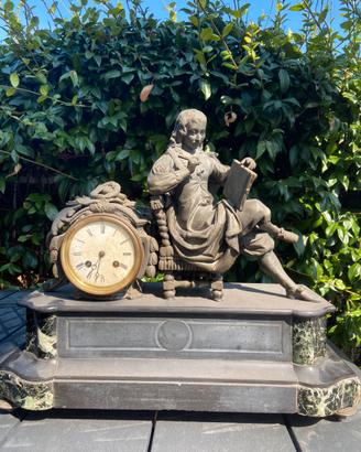 Orologio antico da tavolo in marmo