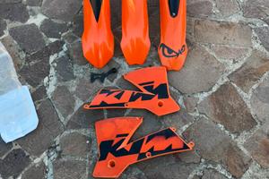 KIT PLASTICHE KTM