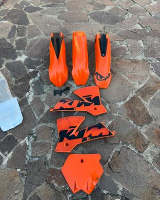 KIT PLASTICHE KTM