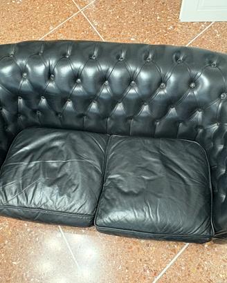 Divano chesterfield nero vera pelle