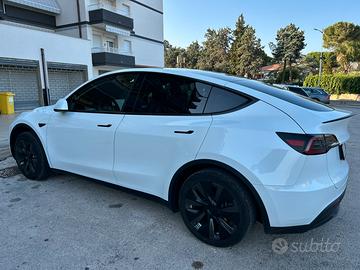 Tesla Model Y Long Range RWD