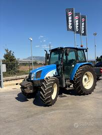 NEW HOLLAND TLA 100 CON SOLE 1420 ORE DI LAVORO