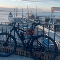 mountain bike  buono stato cube