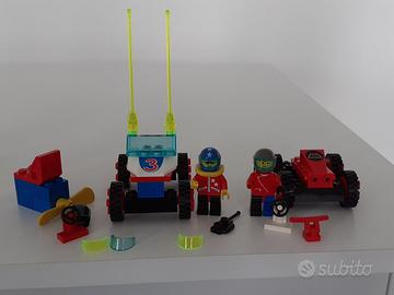 Set Lego sport  (auto, ruote, caschi...)