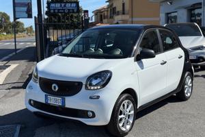 SMART FORFOUR 1.0 Youngster 71cv Neopatentati