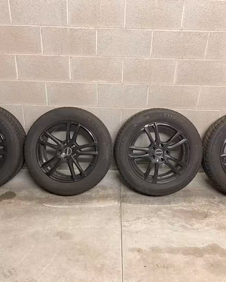 Set 4 ruote complete per BMW X1 (misura 225/55 R