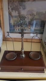 Antica bilanca da farmacia