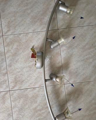 lampadario con 4 faretti a led