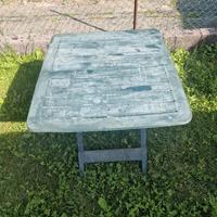 Tavololi da giardino in plastica