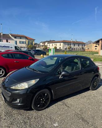 Peugeot 207 1.4.cc GPL anno 200