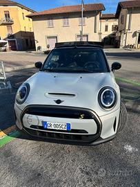 Mini Cabriolet elettrica