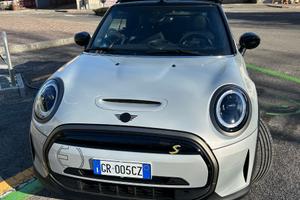 Mini Cabriolet elettrica