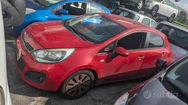 KIA RIO 2011-2015 1.4 CRDi WGT 5 Porte