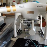 dji Phantom 3 4k con 3 batterie .