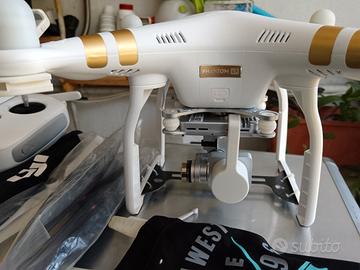 dji Phantom 3 4k con 3 batterie .