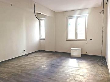 VIA PRATELLA APPARTAMENTO RISTRUTTURATO