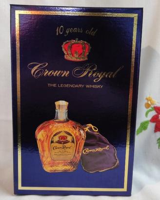 Bottiglia Vintage di Whisky Crown Royal 10 anni