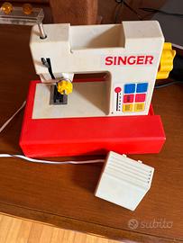 Macchina da cucire giocattolo Singer