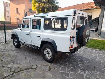 Land Rover Defender 110se