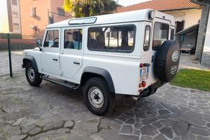 Land Rover Defender 110se