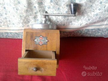 Macina caffe' anni 50 brevetti at