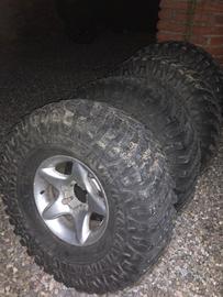 maxxis mudzilla 35