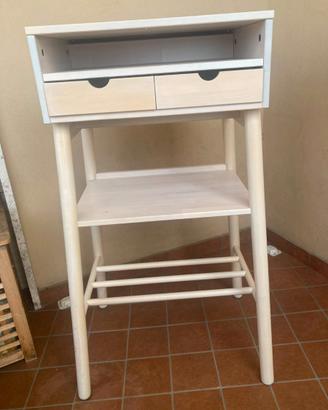 scrivania alta ikea con ripiani e cassetti