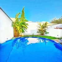 Piscina completa di tutto