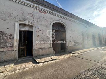 Casa indipendente - Caprarica di Lecce