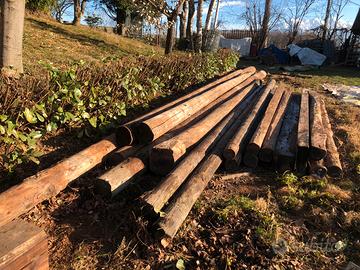 Travi varie in legno di larice e abete