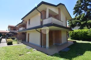 PORZIONE DI BIFAMILIARE A VIMERCATE