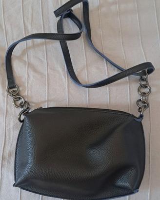 pochette/tracolla in similpelle martellata nwra