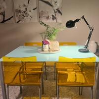 Tavolo in vetro allungabile